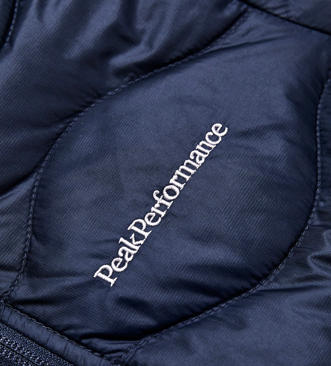 Peak Performance – Jr Helium dunjakke med hette – Blå – Gutt – 3-15 år