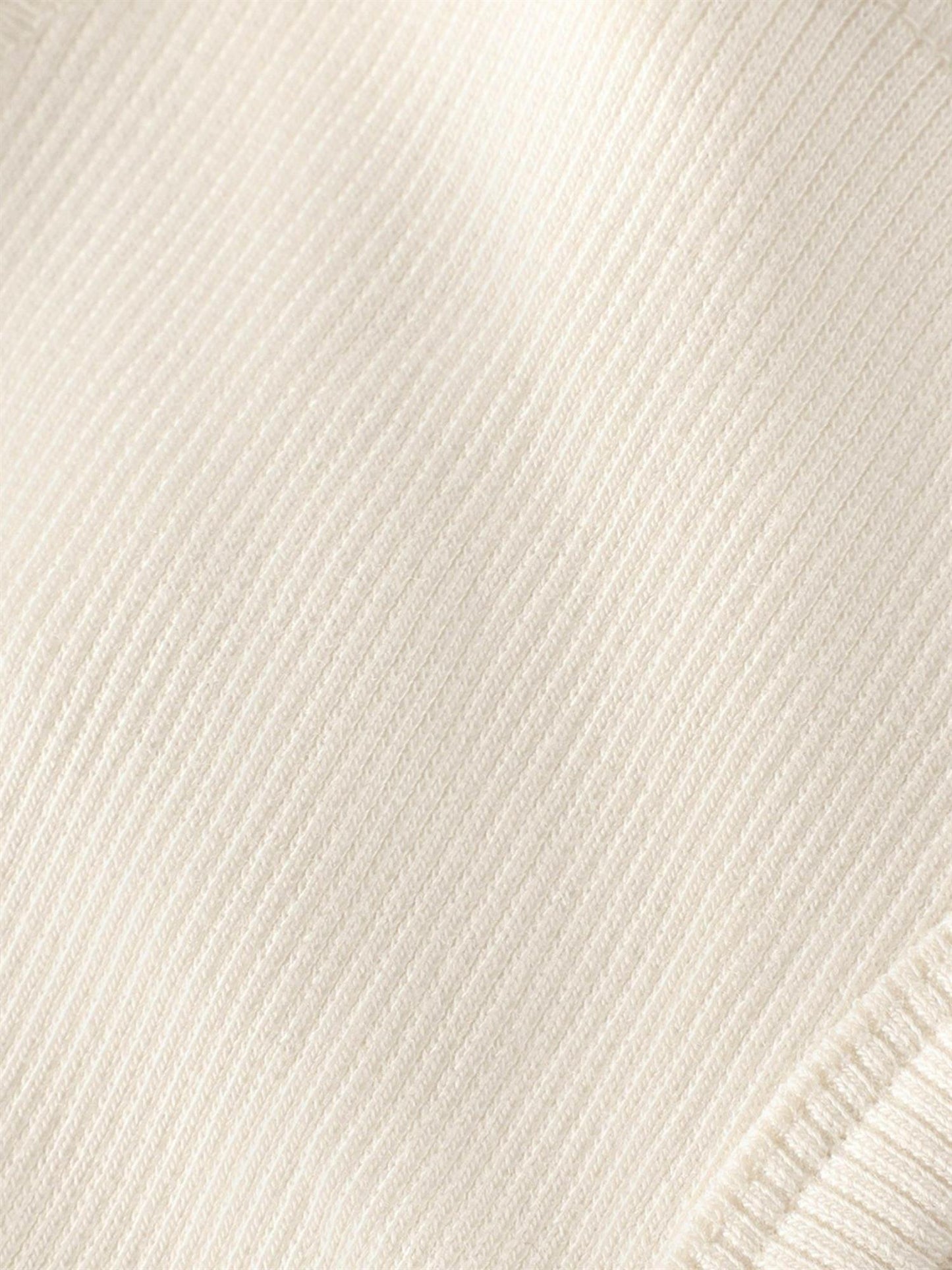 Huttelihut – Babylue med knapp under halsen – Rosa – Jente – 0-1 år