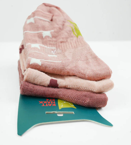 Ullsokker i 3-pakning fra Kattnakken i rosa nyanser – jente