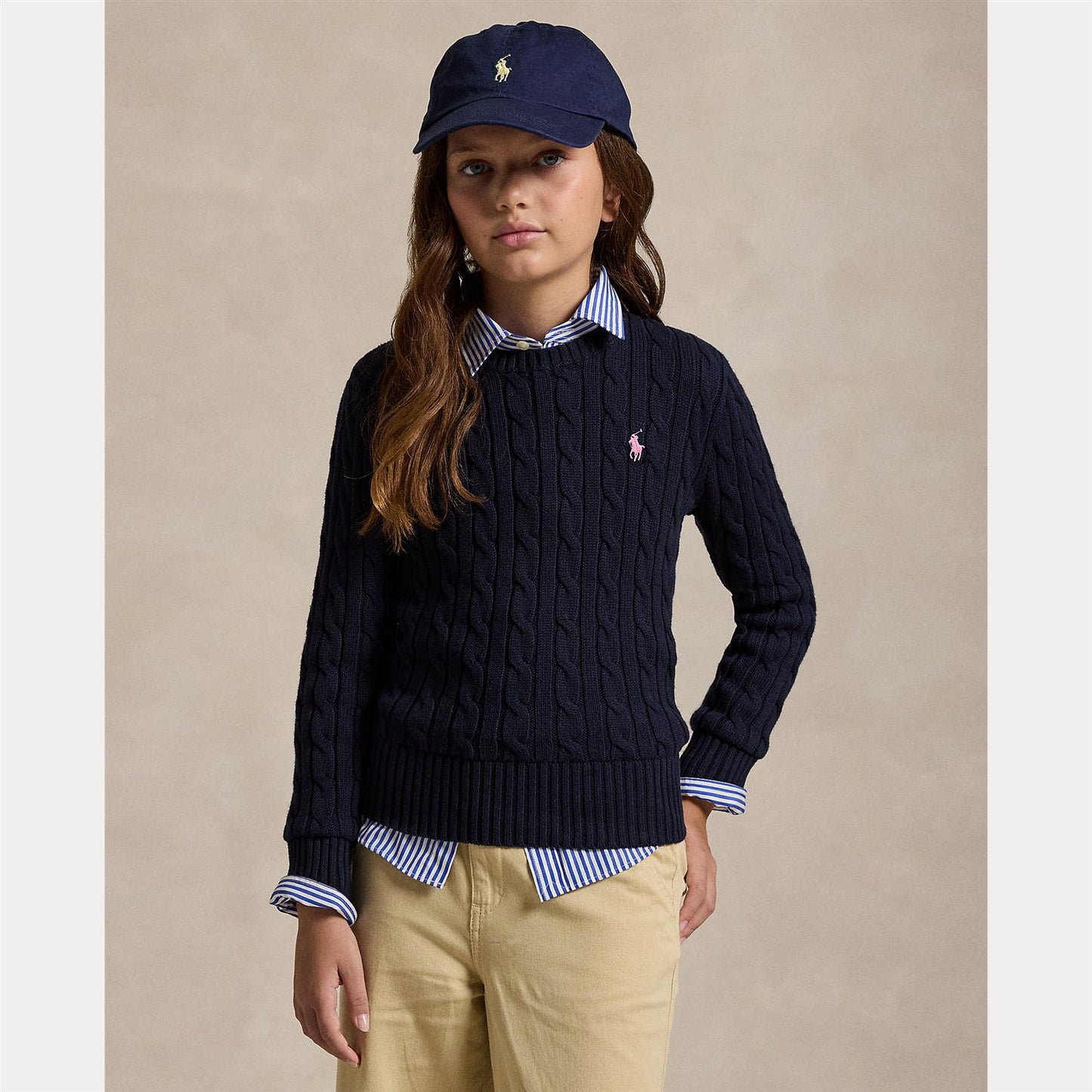 Marineblå flettegenser fra Ralph Lauren med hvit logo – til jente