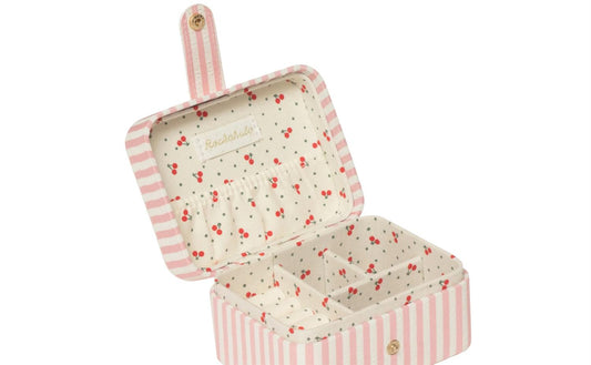 Smykkeskrin fra Rockahula med rosa og hvite striper og kirsebærbroderi – sett med lokket lukket