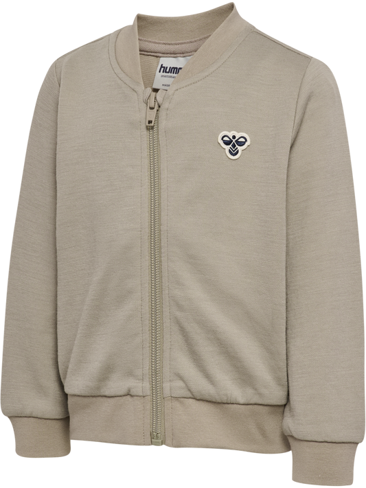 Beige Hummel Mini Wool-jakke med glidelås og biemerke på brystet, sett skrått forfra.