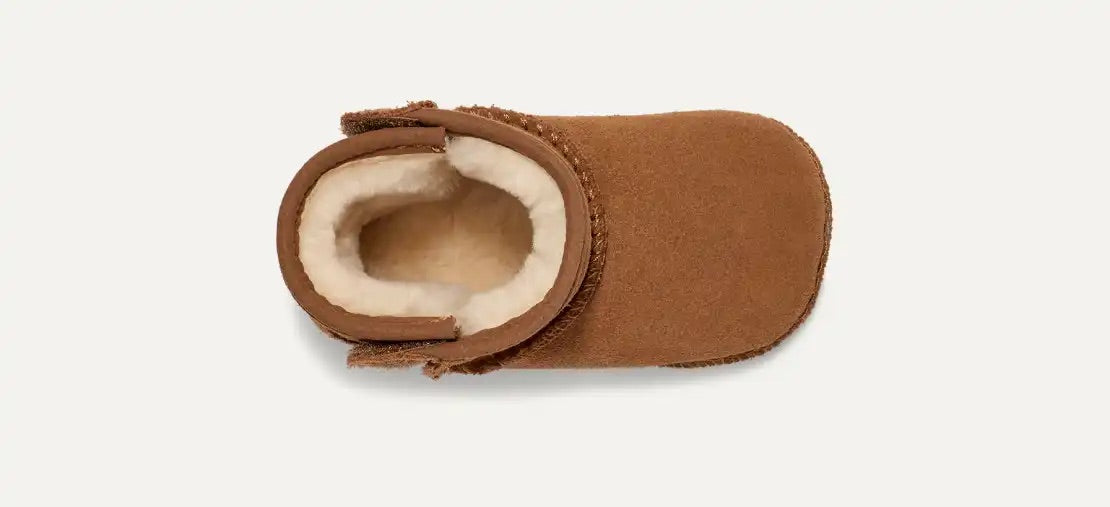 UGG – Baby Classic babytøfler – Chestnut – Unisex – 0-2 år