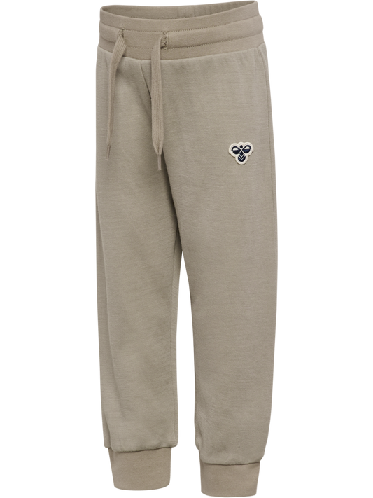 Beige Hummel Mini Wool-bukse med snøring og biemerke, sett skrått forfra.