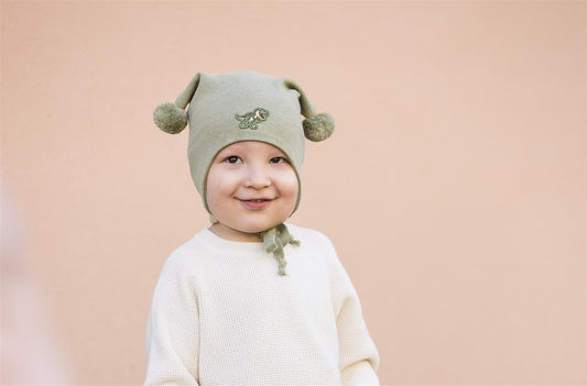 Kivat - Lue med dinosaur - Grønn - Unisex - str 0-8 år