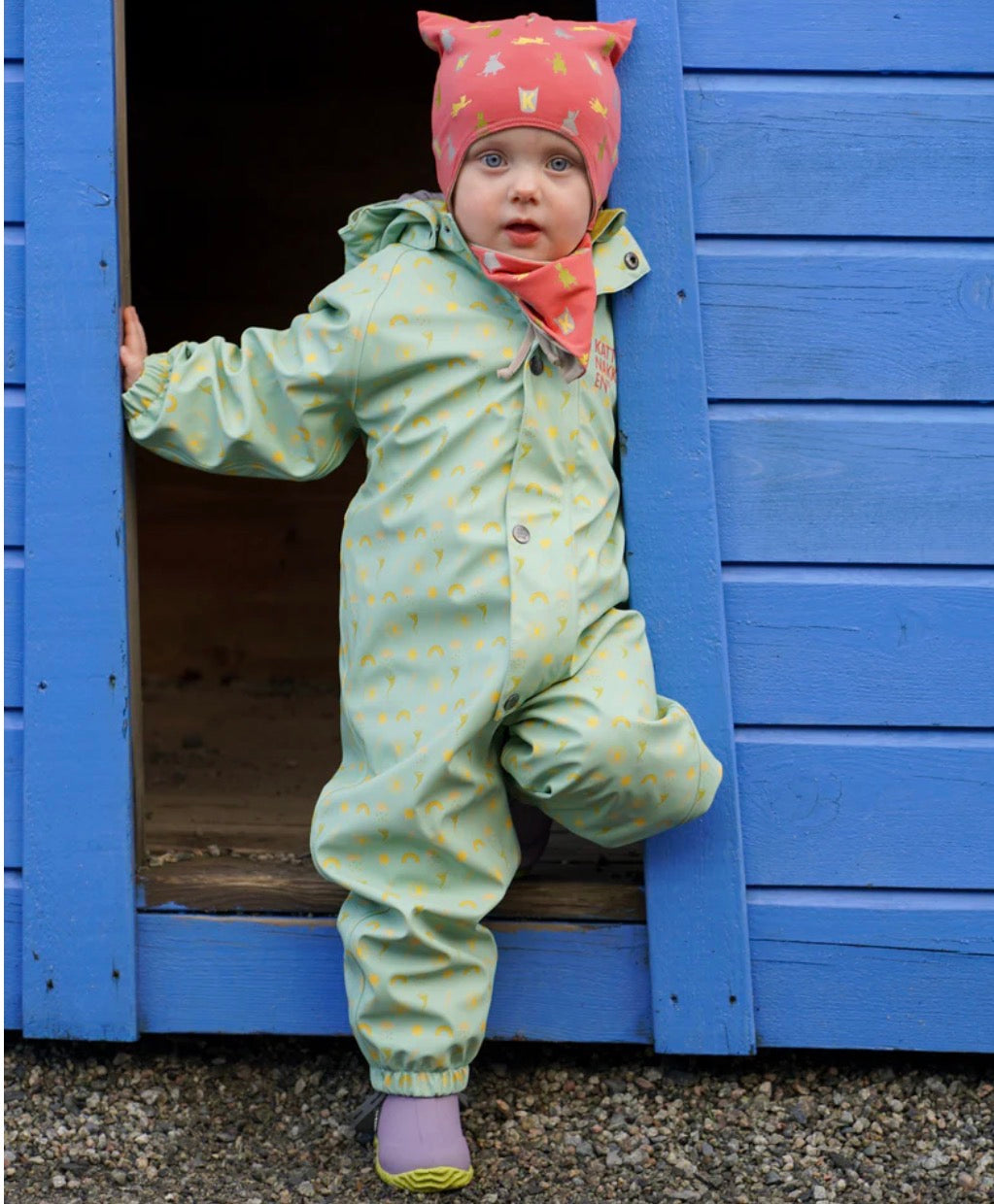 Kattnakken – Babyregndress med avtagbar hette – Jane Pistasj – Unisex – 0-2 år