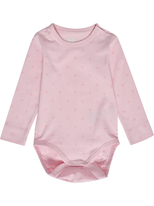 Lys rosa body fra Hummel med små logodetaljer og trykknapper – for jente