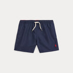 ralph lauren traveler badeshorts i mørk blå med rød logo – gutt