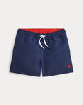 Navy badeshorts fra Ralph Lauren med rød linning – til gutt