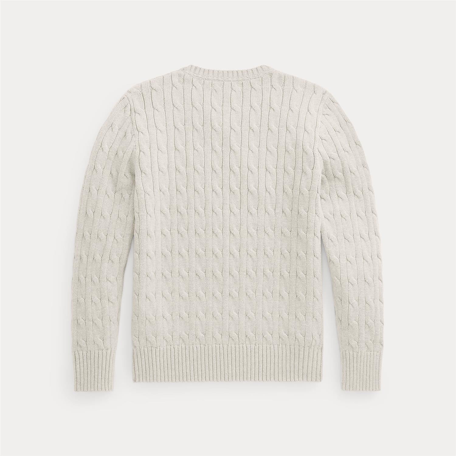 Hvit flettestrikket genser fra Ralph Lauren med mørkeblå hestelogo