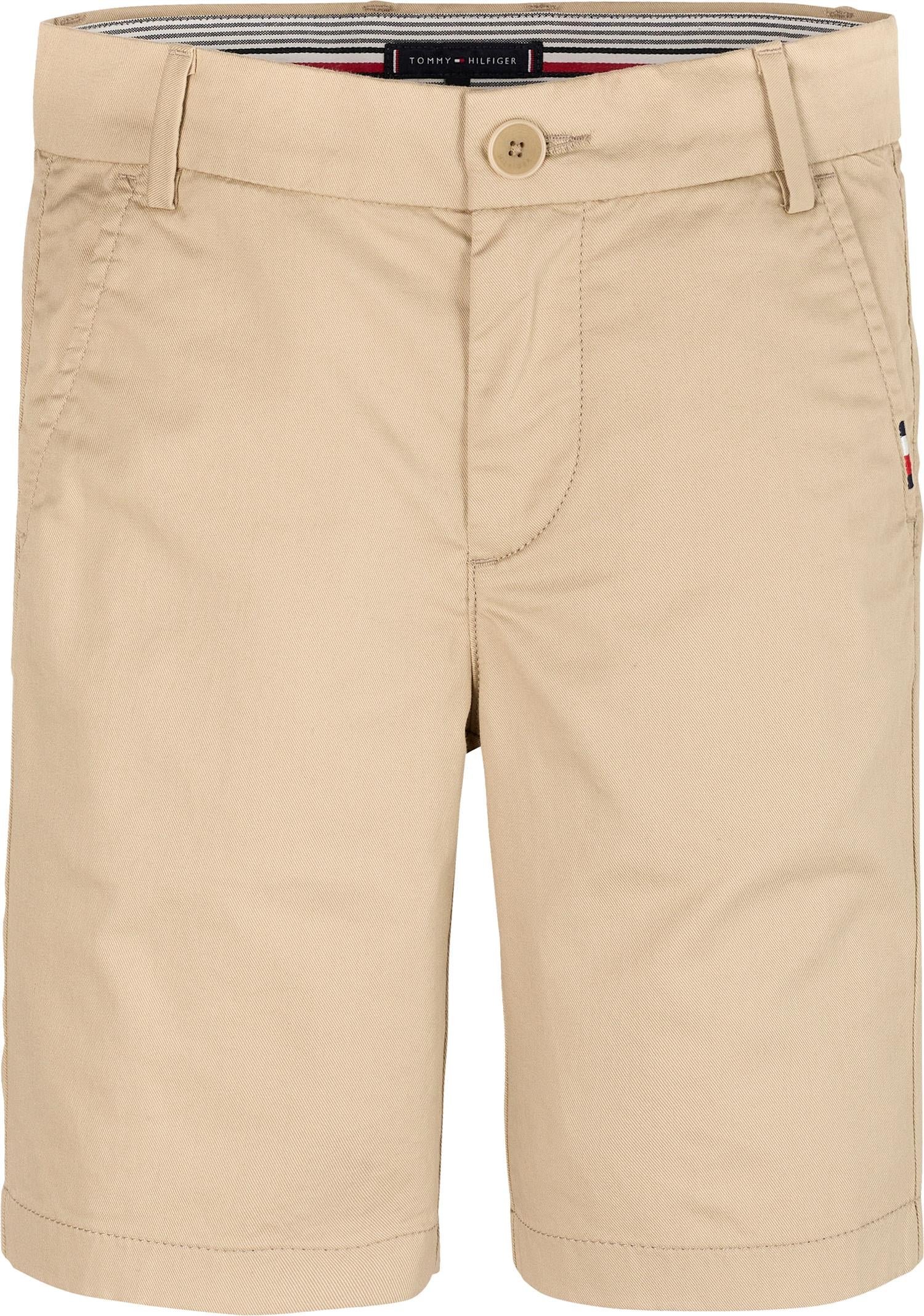 Beige chinoshorts fra Tommy Hilfiger med strikk i livet – til Gutt 8–16 år